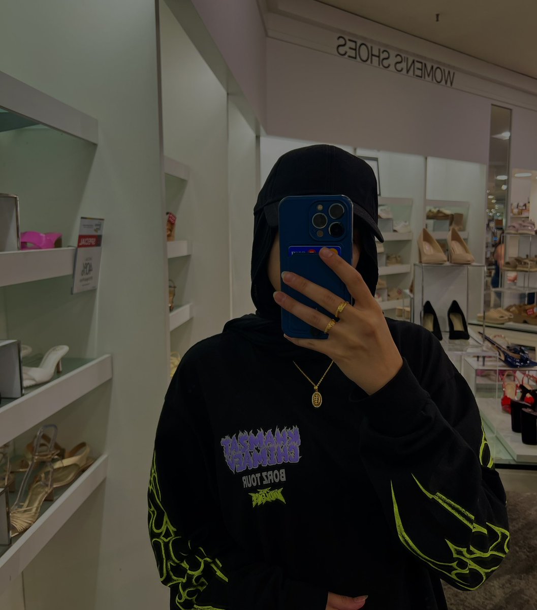 rev2hands's tweet image. Full violence X Khamzat Chimaev 🐺