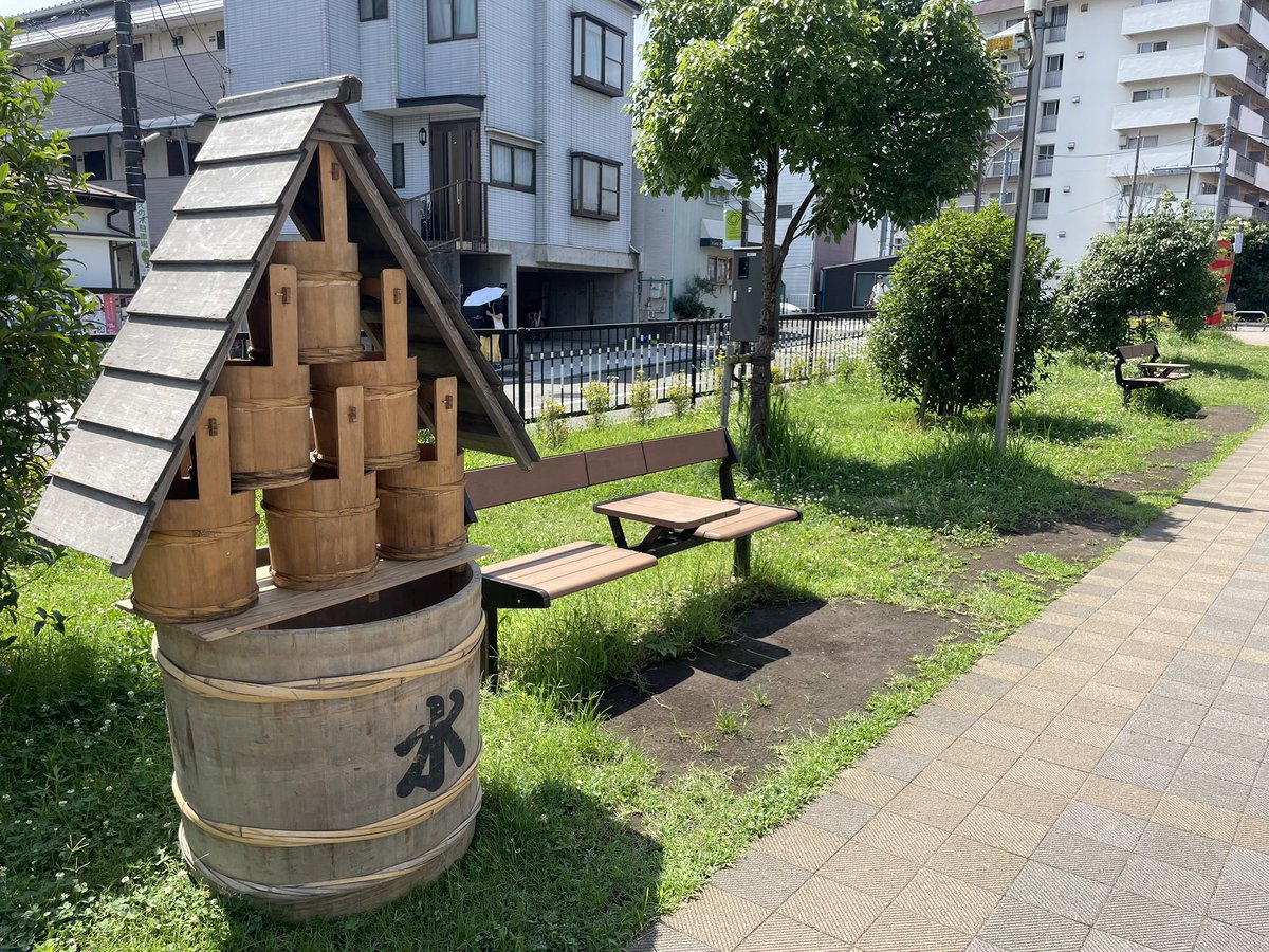 chofukankou's tweet image. ただいま、市役所裏の鉄道敷地公園「映画ゾーン」で甲冑着付け体験開催中!フォトスポットもあります!!
大人も体験できますので、ぜひお越しください✨
#調布 #映画 #イベント