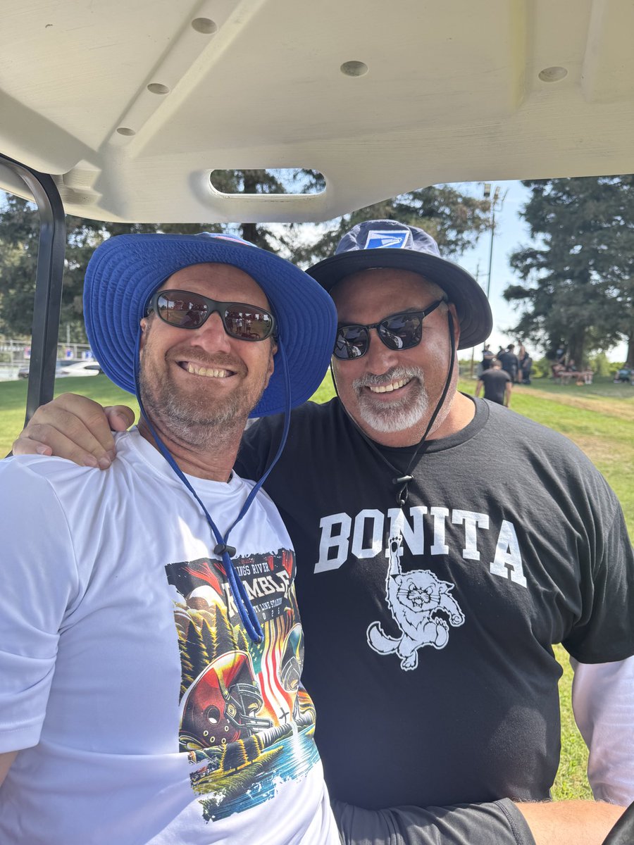 Always awesome reconnect with my former coaches! Duane Russell was on staff at APU my Senior year. He is an alum (played in ‘83) and a good man! 

Great to see you again Coach!