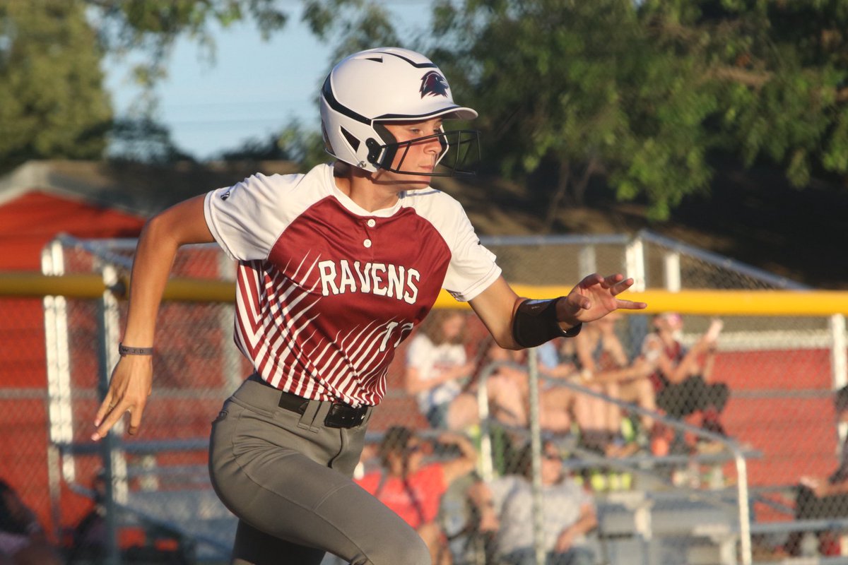 The News — Sports (@thenews_sports) on Twitter photo Softball final: Lone Tree (15-6) completes the season sweep over conference rival Hillcrest (10-13) with a 11-1 home victory in four innings. The Lady Lions are now winners of nine in a row. #iahssb <a href="/LTLions/">Lone Tree School</a> <a href="/gohillcrest/">Hillcrest Academy Athletics</a> Softball final: Lone Tree (15-6) completes the season sweep over conference rival Hillcrest (10-13) with a 11-1 home victory in four innings. The Lady Lions are now winners of nine in a row. #iahssb <a href="/LTLions/">Lone Tree School</a> <a href="/gohillcrest/">Hillcrest Academy Athletics</a>