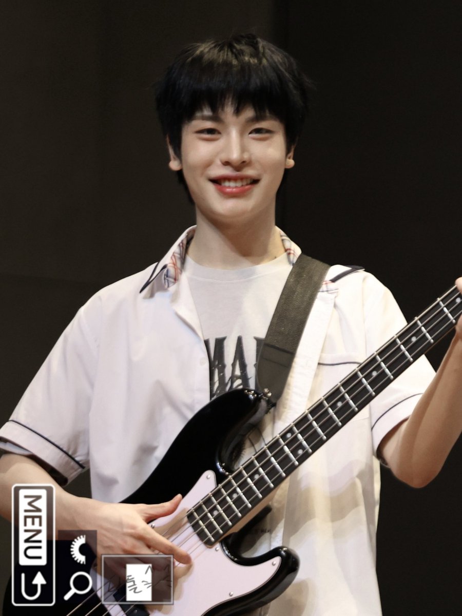 your fav guitarist <a href="/xikcoeurs/">☆ mai</a> <a href="/cupidwonders/">٠࣪⭑ aeri</a> <a href="/yeechaniee/">shanshantyy ✧ SPUR ★</a> <a href="/shantyechan/">aran</a> @XIKEYD0LL