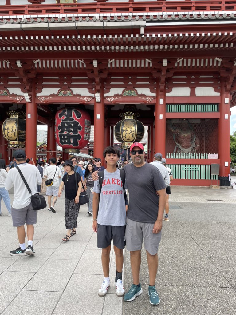 JustinLathia's tweet image. Coming back from an incredible brain tumor meeting in 馃嚡馃嚨 - grateful to spend a couple days in Tokyo with my son!