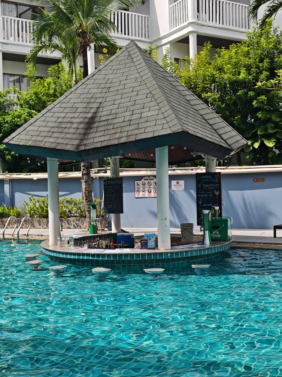 蓝色更称我
phuketing..