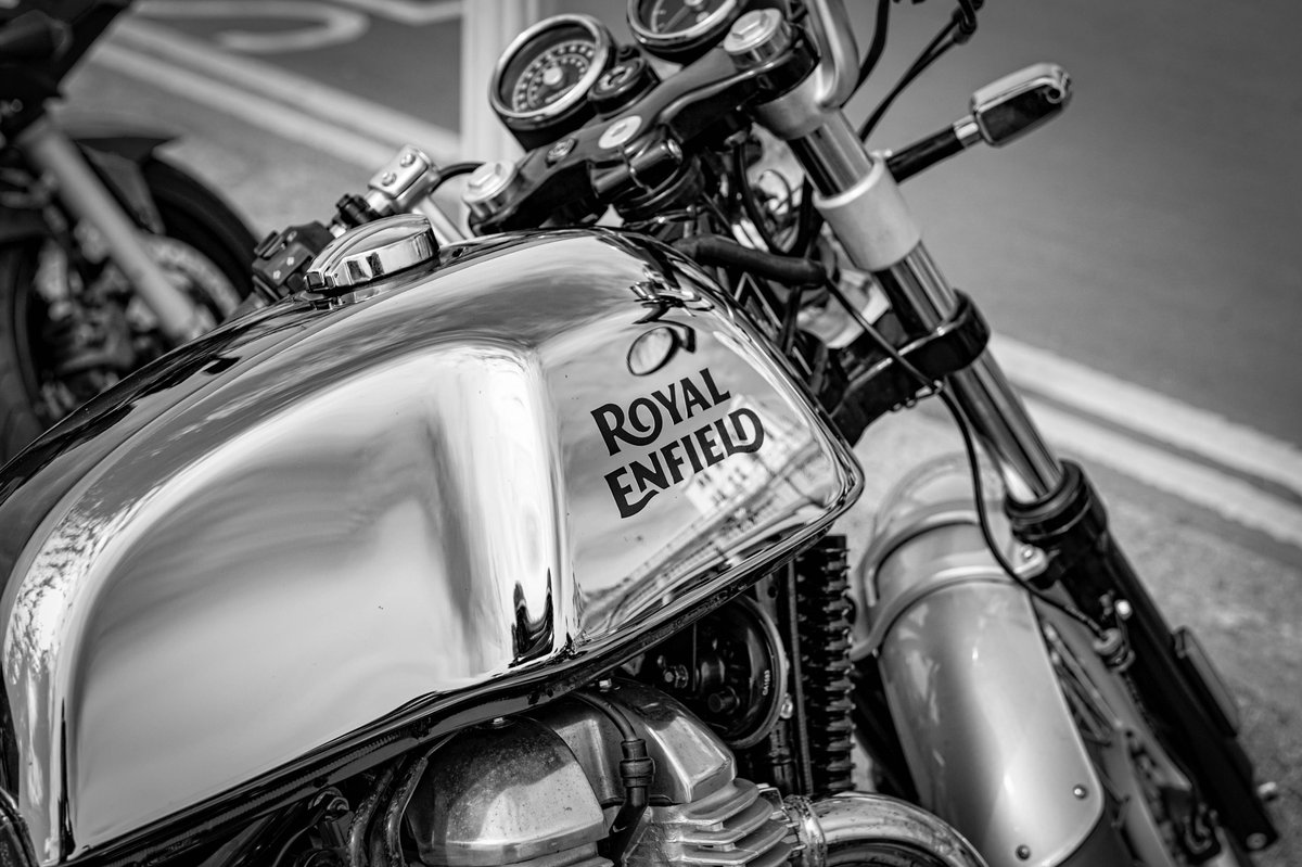 Chrome #DailyPictureTheme #thephotohour #Nikon