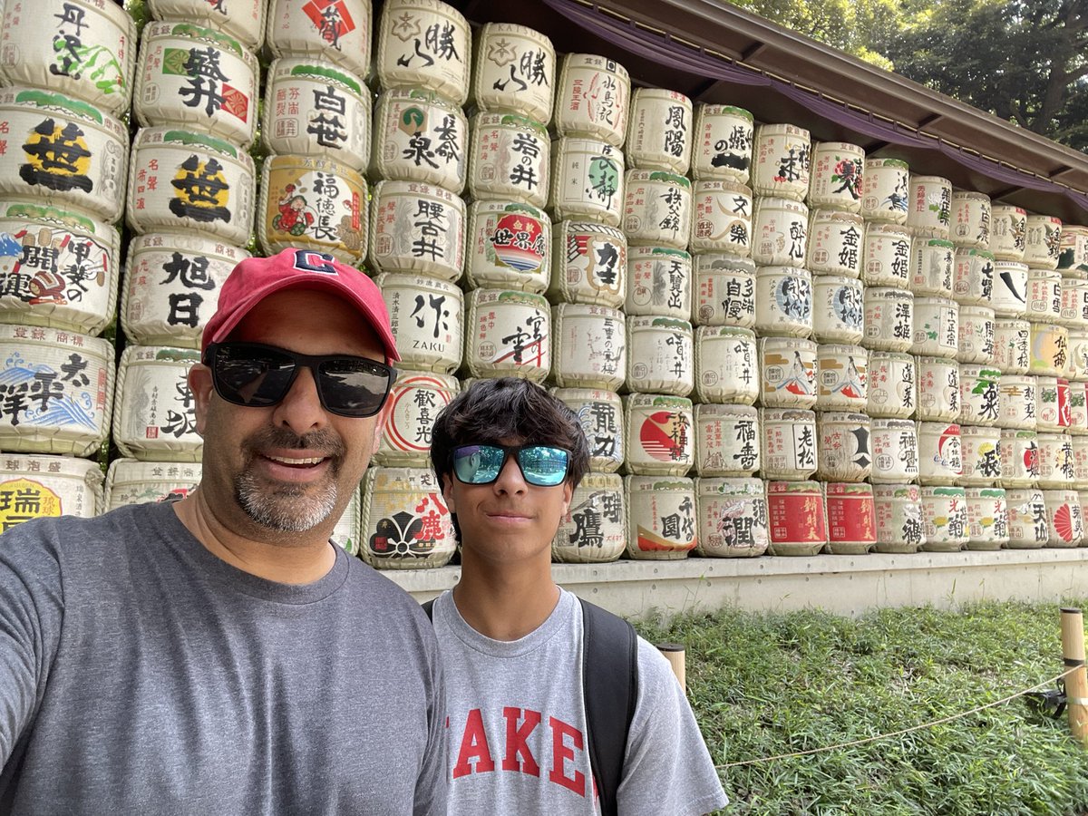 JustinLathia's tweet image. Coming back from an incredible brain tumor meeting in 馃嚡馃嚨 - grateful to spend a couple days in Tokyo with my son!