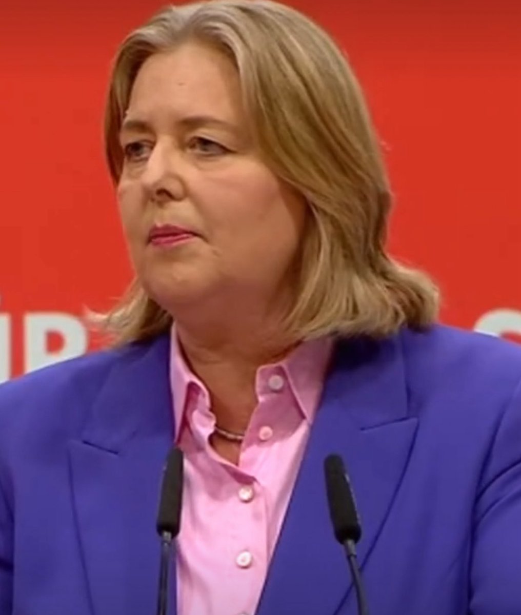 Mein Gott, <a href="/baerbelbas/">Bärbel Bas</a>, steht es wirklich so schlimm um die Teilhabe von Frauen in unserer Gesellschaft, dass Sie alle Welt ständig mit diesem Thema nerven müssen? Die Frauen in meinem Umfeld fühlen sich in ihrer Rolle sehr wohl! Ein weiteres ‚Minderheitenthema‘?#spdbpt25