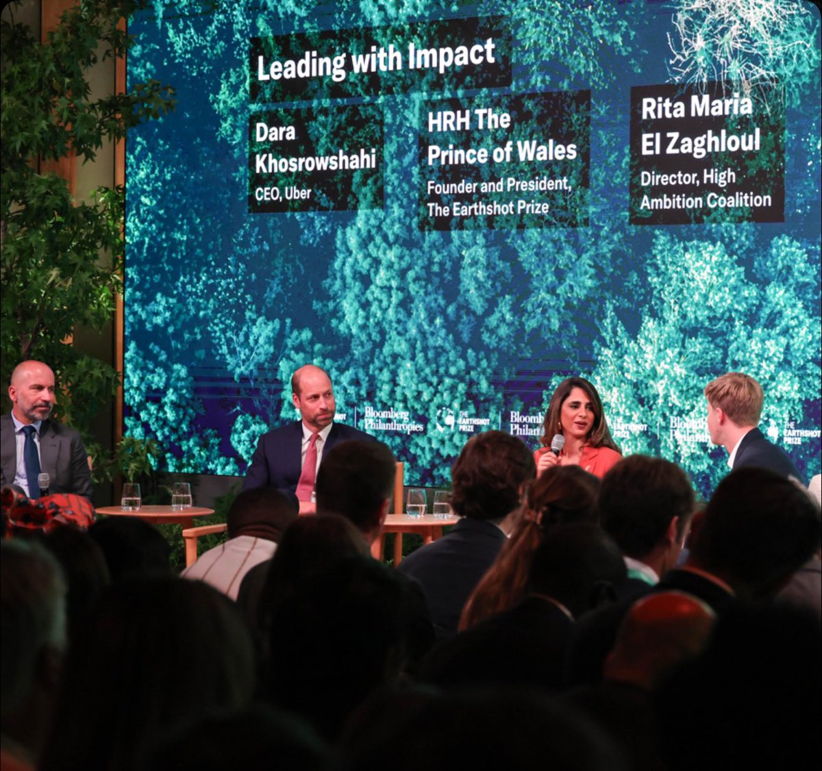 RobertIrwin's tweet image. A fantastic trip to London to host an @EarthshotPrize event during London Climate Action week. I had the honour of speaking to world leaders across many fields to discuss how we can lead with optimism and unity. Together we can ensure the best and brightest ideas are scaled up in…