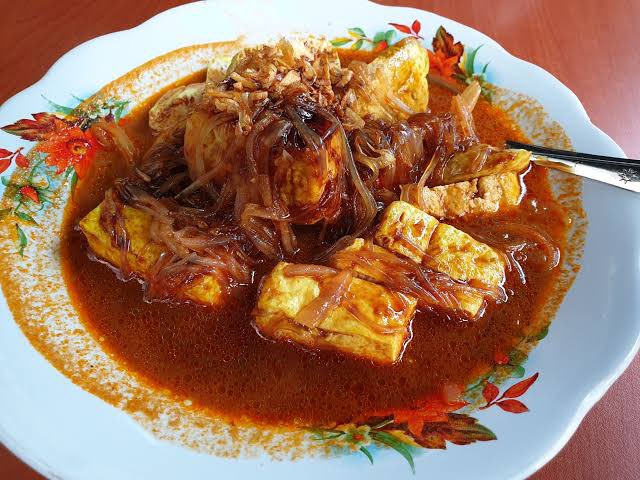 Farhanfaikar's tweet photo. @NoContextHumans Kupat Tahu Padalarang https://t.co/uD9DqSGDQd