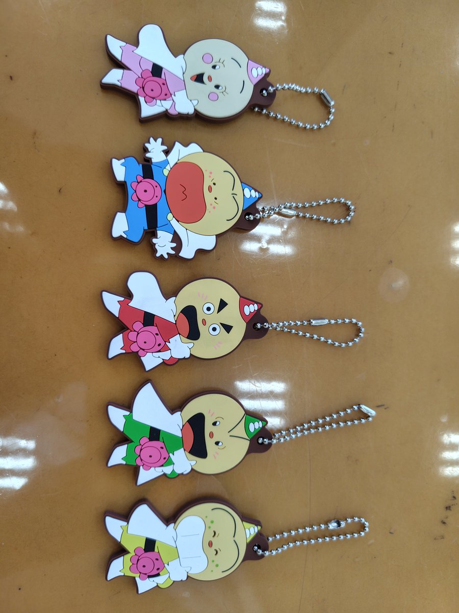 青だけ種類違うけど一応揃った😂
とても嬉しいwww