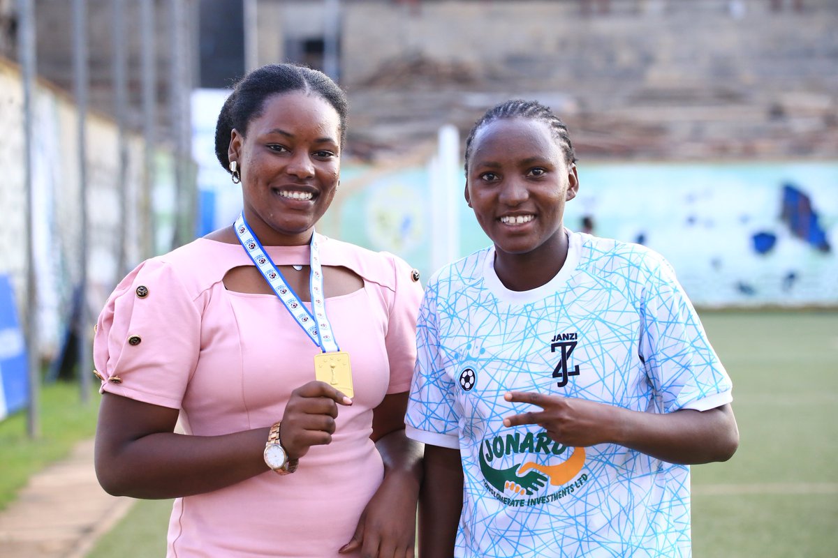 Cathys! Champions!
<a href="/NassaliCathy/">🇺🇬Catherine Nassali🇺🇬</a> | <a href="/Nagadyacathy7/">Nagadya (C)atherine</a>
