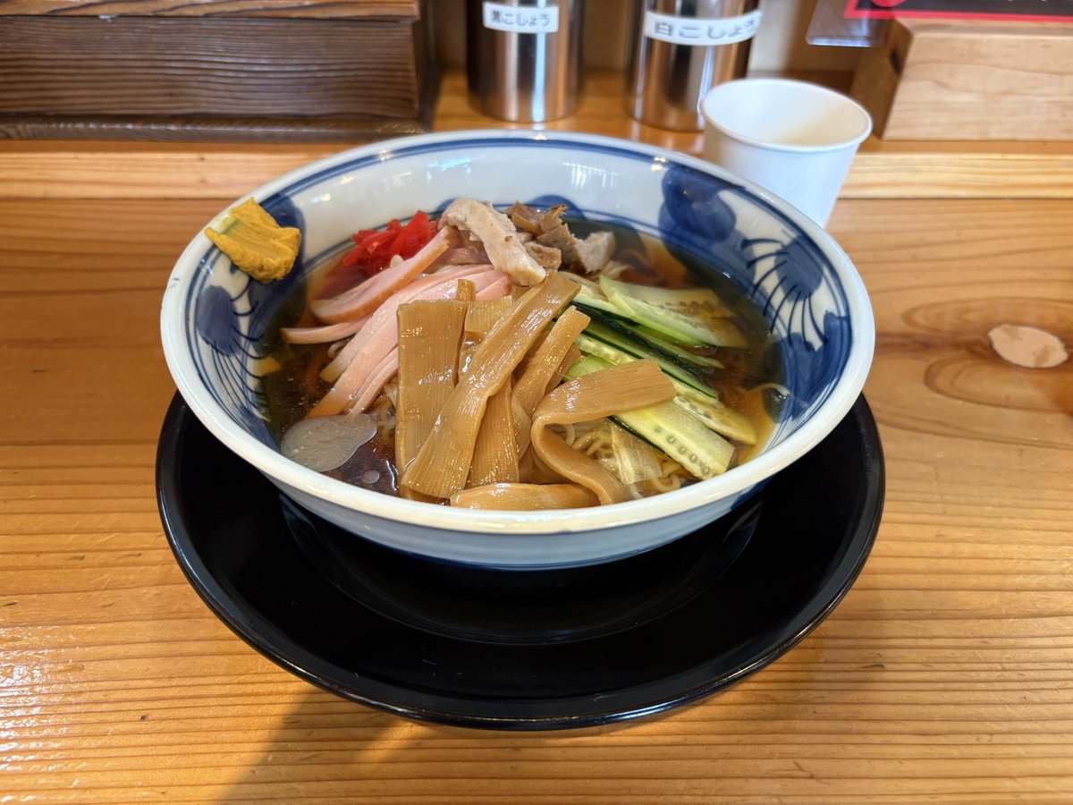 天一
こってり肉多め 納豆トッピング

天一スープが完全に納豆になってしまったw
納豆食べたかったからいいんだけども！
トロトロにネバネバが合わさって食感良いぞーw

志のぶ支店 二十人町店
冷やし中華

暑い中ブラブラ歩いて行ってこれは最高...
大盛りにしときゃ良かった！