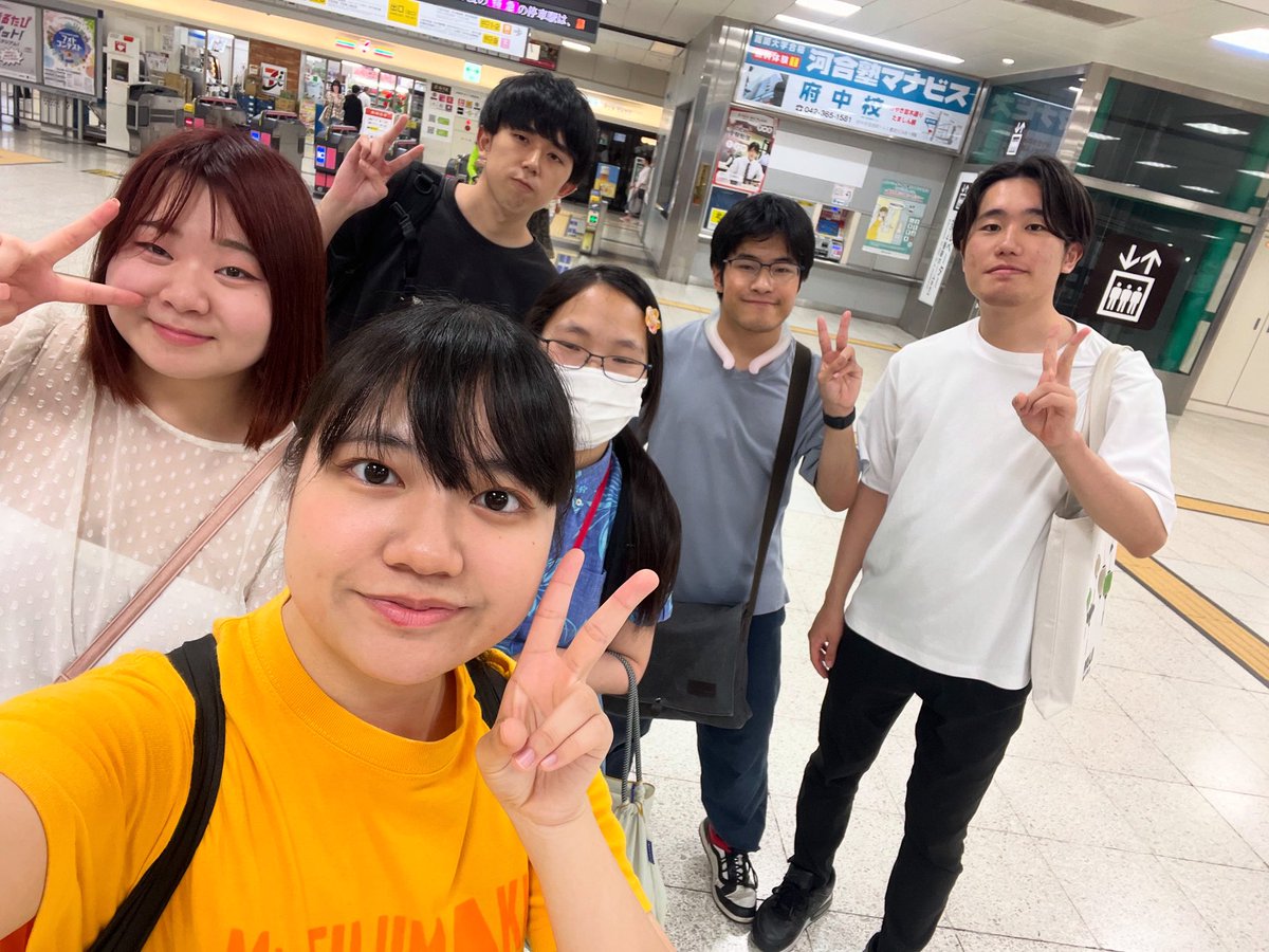💐活動報告💐
こんにちは！

昨夜は学生練習がありました♪
全曲の合わせを一通り行い、その後苦手な部分を集中的に練習しました🌷
本日と明日のレッスンに向けて個人練習も頑張ります！

#中大混声 #中央大学 #中大 #合唱