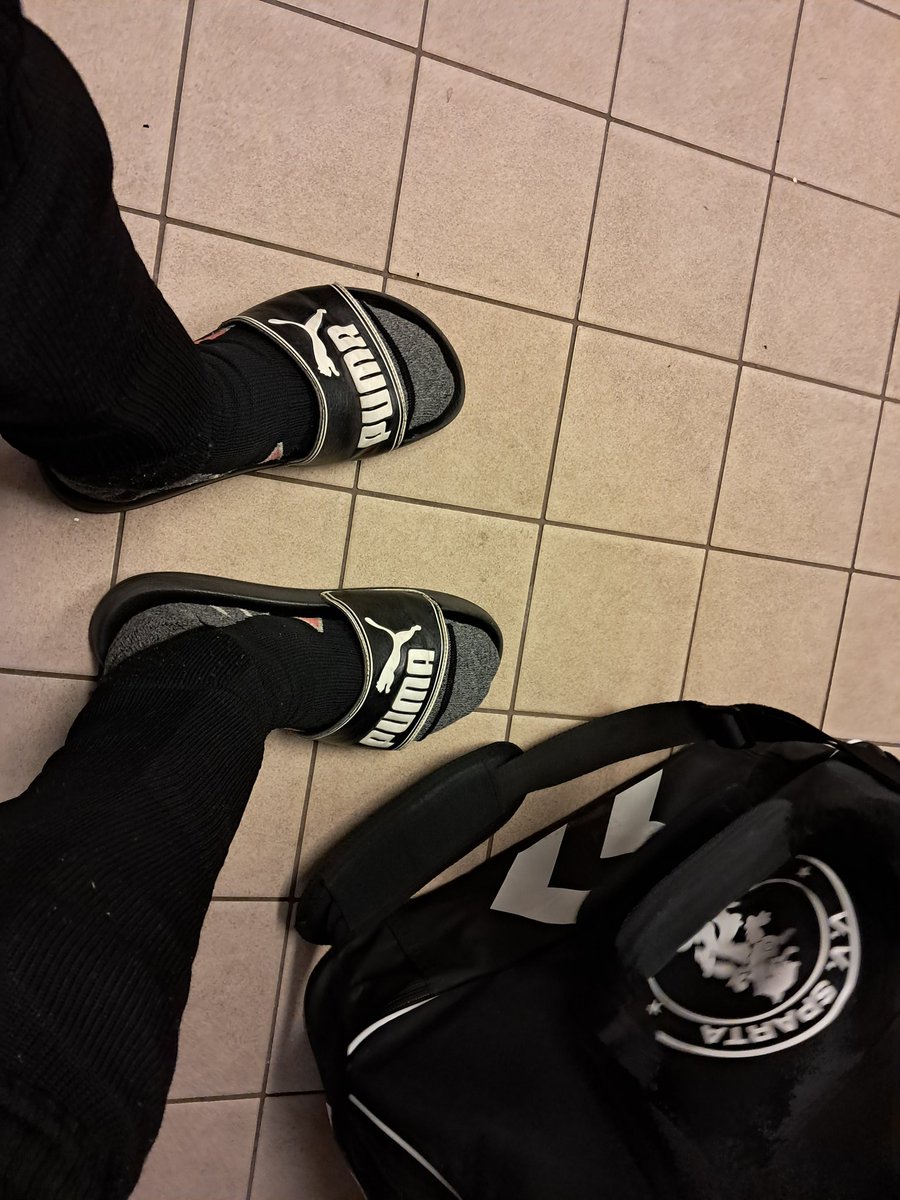 Toch de eerste tres puntos! 1-0 💪 Tijd voor de slyperz