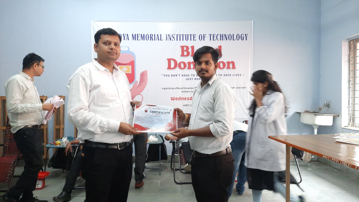 Vmitpolytechnic's tweet photo. 🏅 Certificate of Appreciation Awarded!
Honoring Every Drop of Kindness 

Following the successful Blood Donation Camp at VMIT-Ranchi, all participating students and faculty members were presented with a Certificate of Appreciation in recognition of their selfless contribution. https://t.co/3EaEjXyrgu