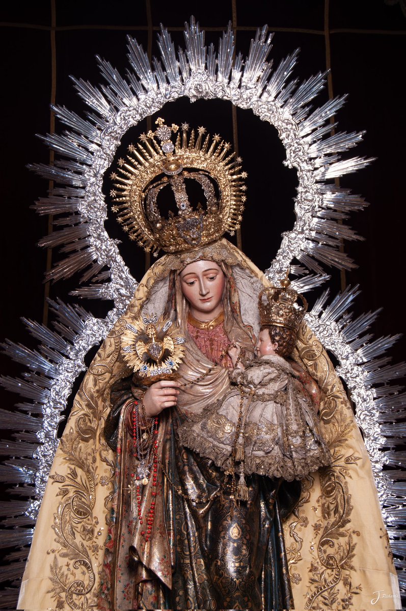 8 de Noviembre de 2026
#AmparoCoronada
#GloriadeSevilla