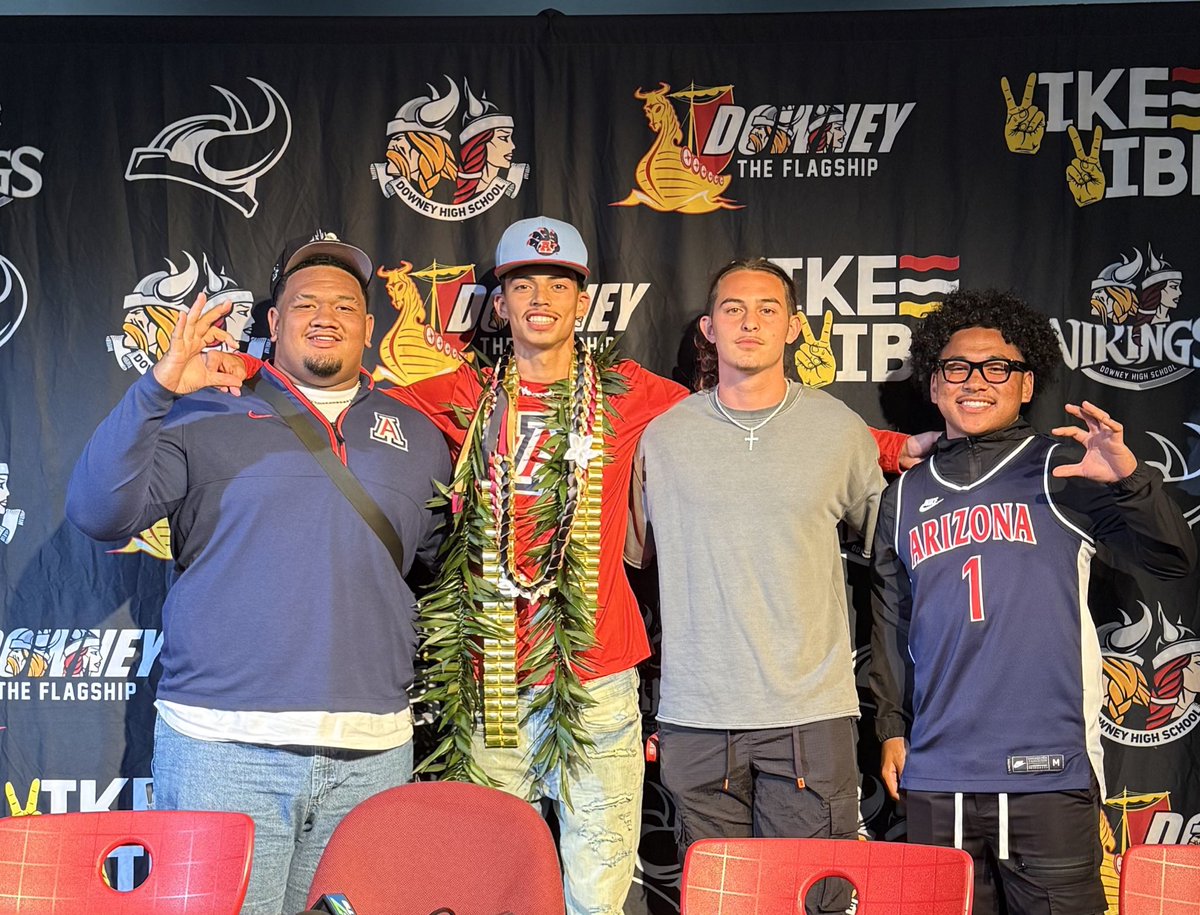 Our Juice County boys Manoah, Dash and Cam came out to support <a href="/_OscarriosQB/">Oscar Rios</a> 🥤