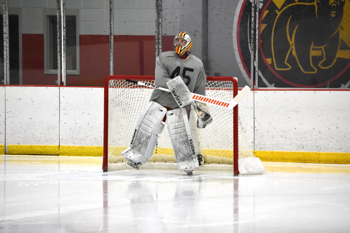 Some familiar faces and some new faces spotted around Black Bears main camp!

#MarylandBlackBears | #NAHL