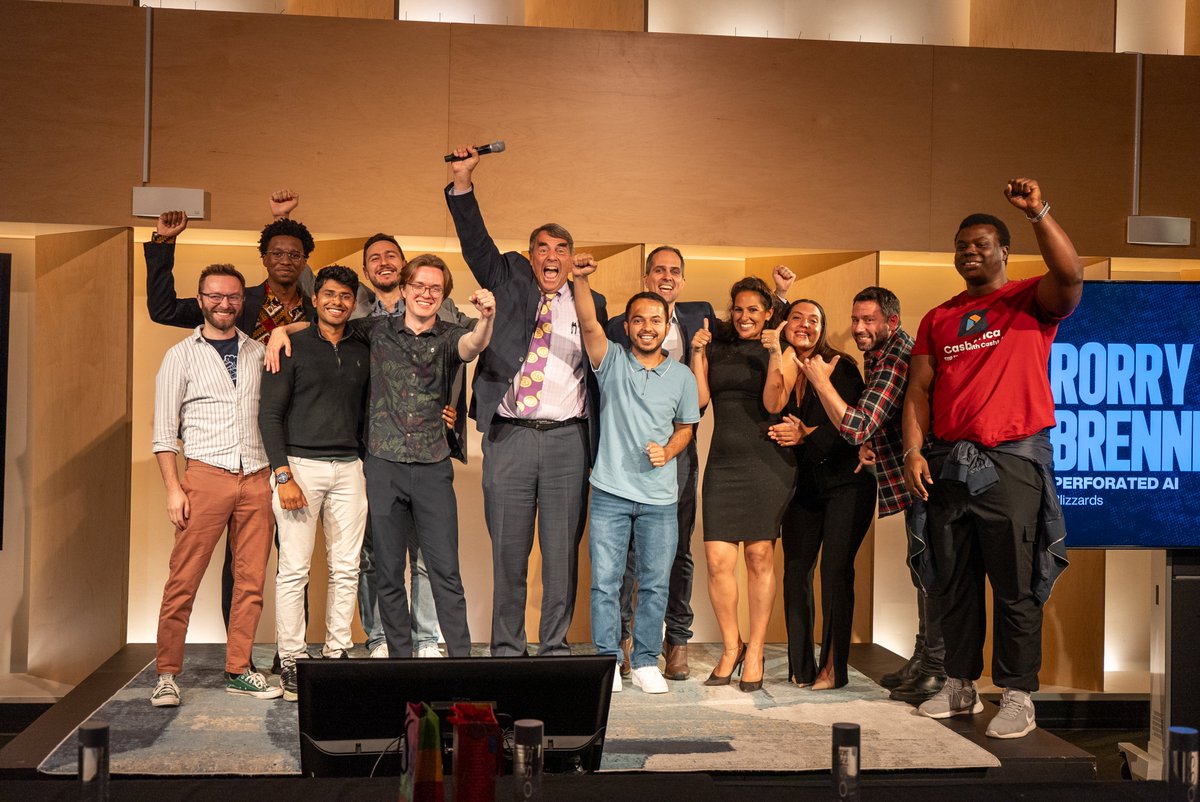 sangam_chapagai's tweet image. Cheforge just won 3rd place at Draper University's Demo Day!

Our Robot Chef cooked a special meal for the judges. While I pitched our vision, they tasted the future and loved it.

Super grateful to our team for all the hard work, late nights, and belief in the vision. Huge…