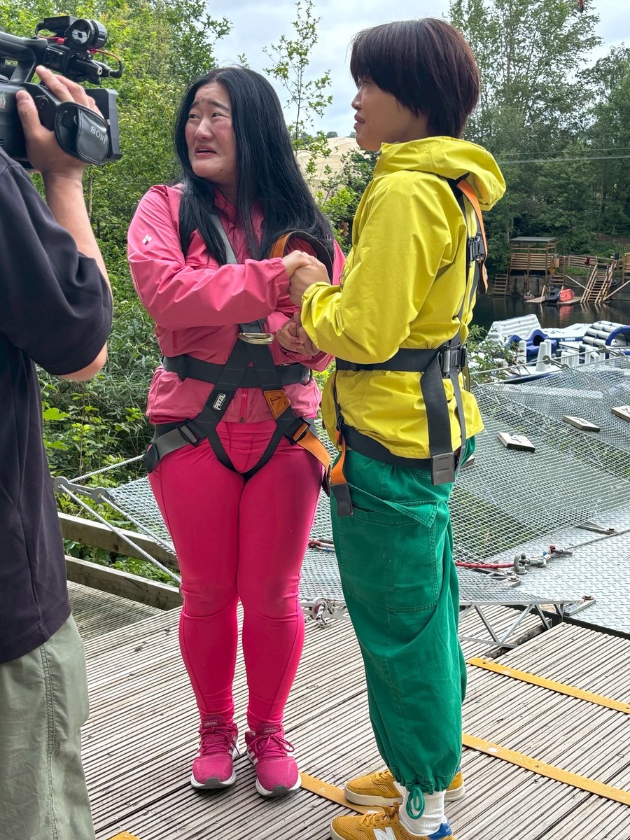 明日よる7時58分〜の #イッテQ は 
#ガンバレルーヤ の #ど根性アートツアー in #イギリス 🇬🇧
#バンクシー など有名なアーティストがたくさんのイギリスで、摩訶不思議だったり、前衛的だったりと
多種多様なアートに体当たり🎨
超最新の映像技術もお見せしちゃいます🎞️