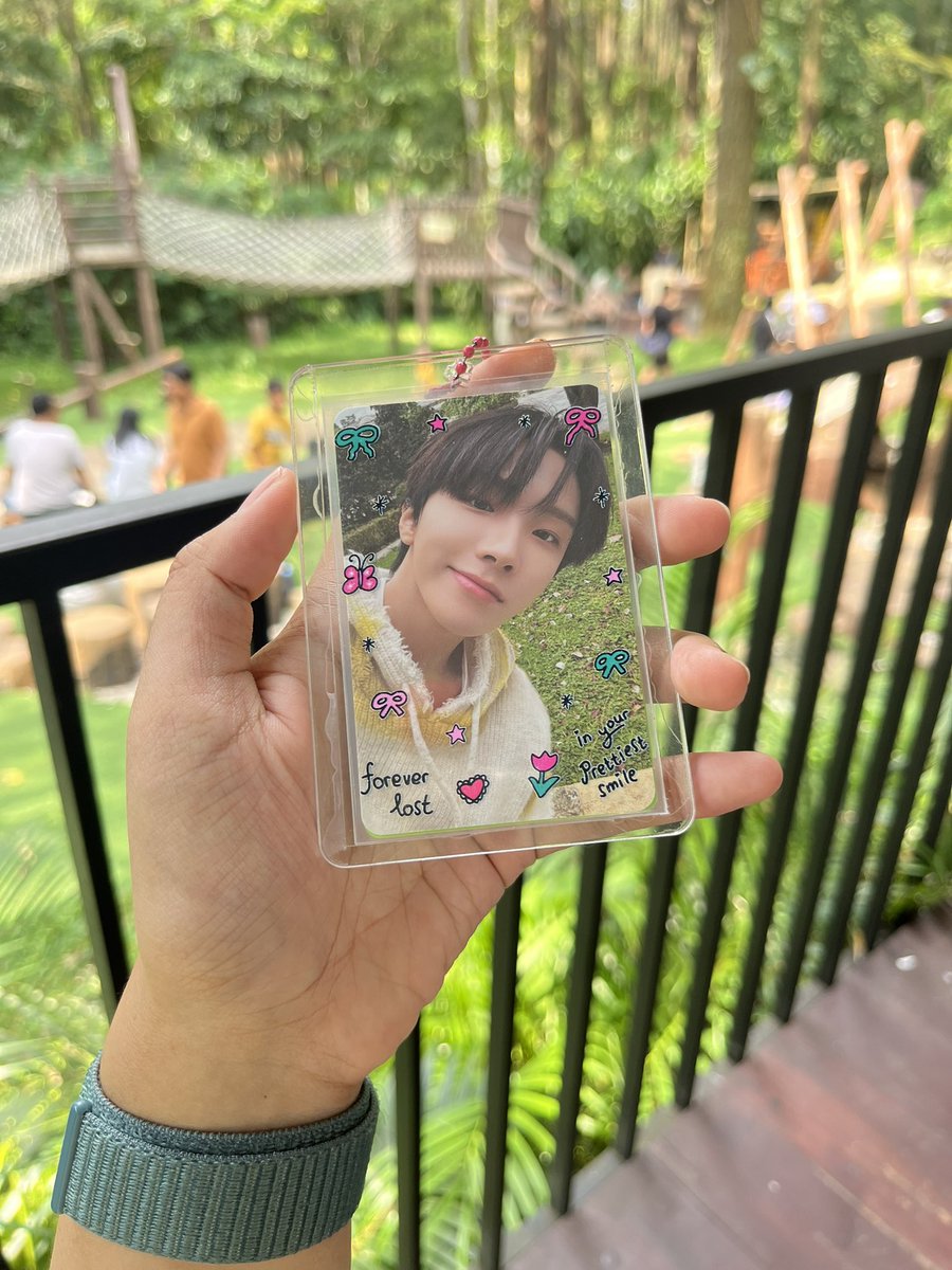 konictei's tweet photo. healing ke hutan bersama #woonhak dan #cattbi sambil makan bakso 🤤😋 https://t.co/n5u2658zcz