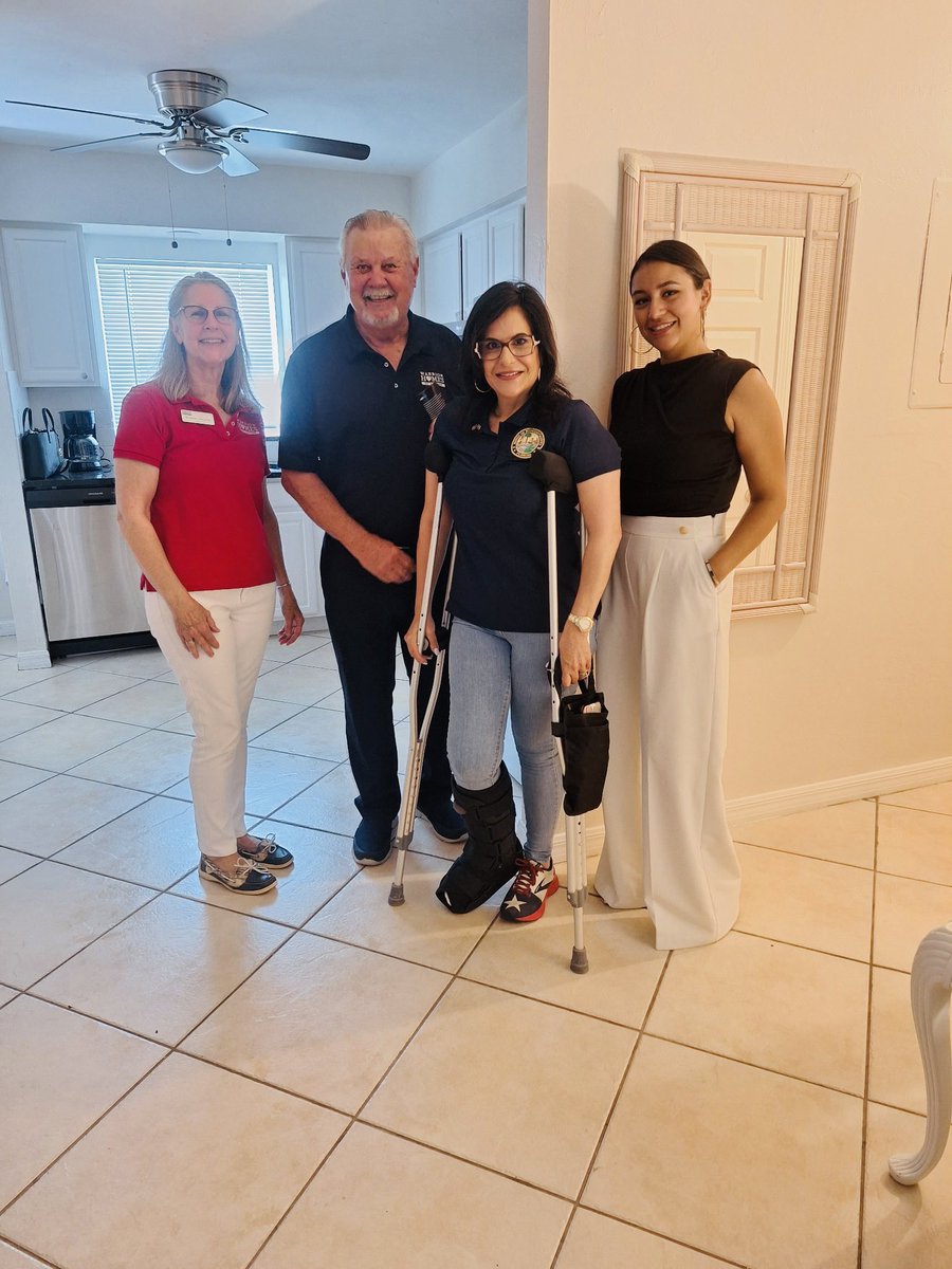 BenarrochYvette's tweet photo. Spent the morning touring all 6 Warrior Homes in District 81 with fellow veterans. Honored to support those who served. Huge thanks to Army vet Dale Mullin, founder of Warrior Homes, for leading the charge to end veteran homelessness. 🇺🇸 #SupportOurVeterans #FLHouse #District81 https://t.co/in7QCwh5Gh