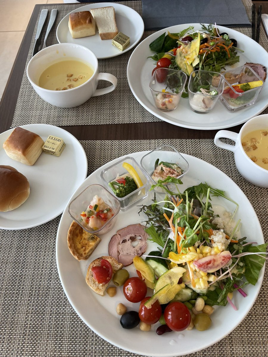 djlinlin's tweet photo. 🍞パンが食べたくて来たランチ🥐 https://t.co/v0QLUltRkY