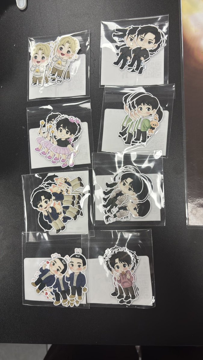 _Lucy_ne's tweet photo. The Stray Kids merch has arrived.
Funny thing is—I’m not going to the concert. I’m not even a fan.
But hey, the things we do for friends, right? https://t.co/Va7Hn78bdL