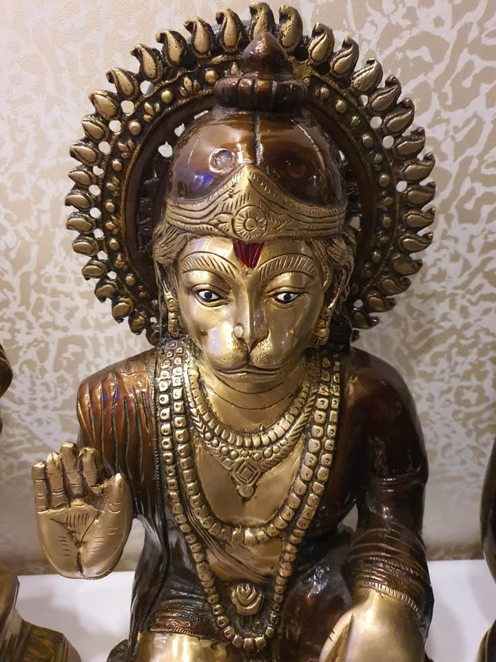 दुर्गम काज जगत के जेते।
सुगम अनुग्रह तुम्हरे तेते।।