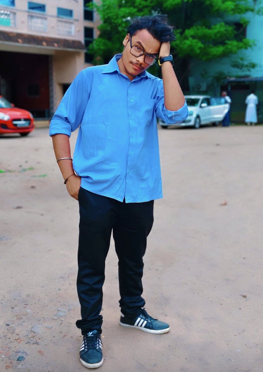 robinthebadguy's tweet photo. I’m not special, I’m just a limited edition.". #GoodMorningXFriends
Which is nice 🙂 ? Epdilam pose kudukka Vendiyathu irruku #Robinchris https://t.co/AKPPUf1t73