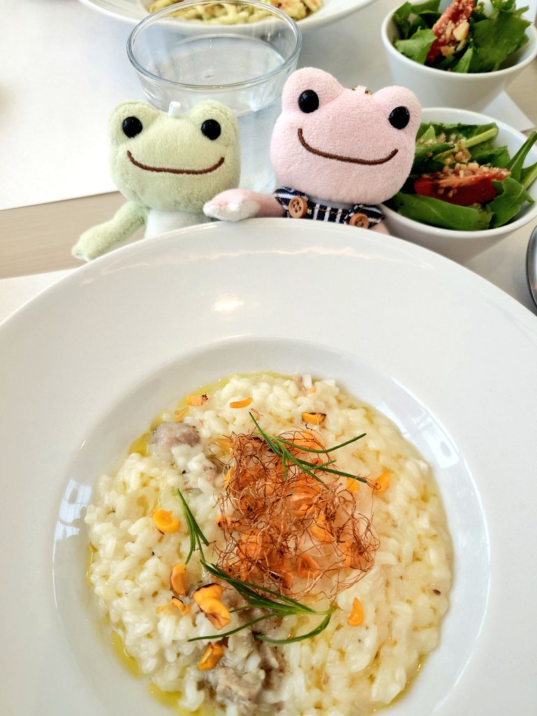 fumi9907's tweet photo. オシャレなところでランチでした〜🍯🐝
#bkitchen
https://t.co/D9nnP1JgCS https://t.co/vw0bMhQ4lQ