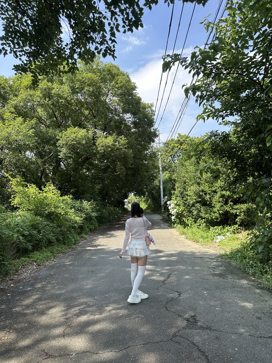 幼なじみから髪型指定➕お洋服借りて
昨日写真大会してきた🕺

ノーマル無加工で盛れてたすごい
さすがにXくんに無加工上げる勇気はない