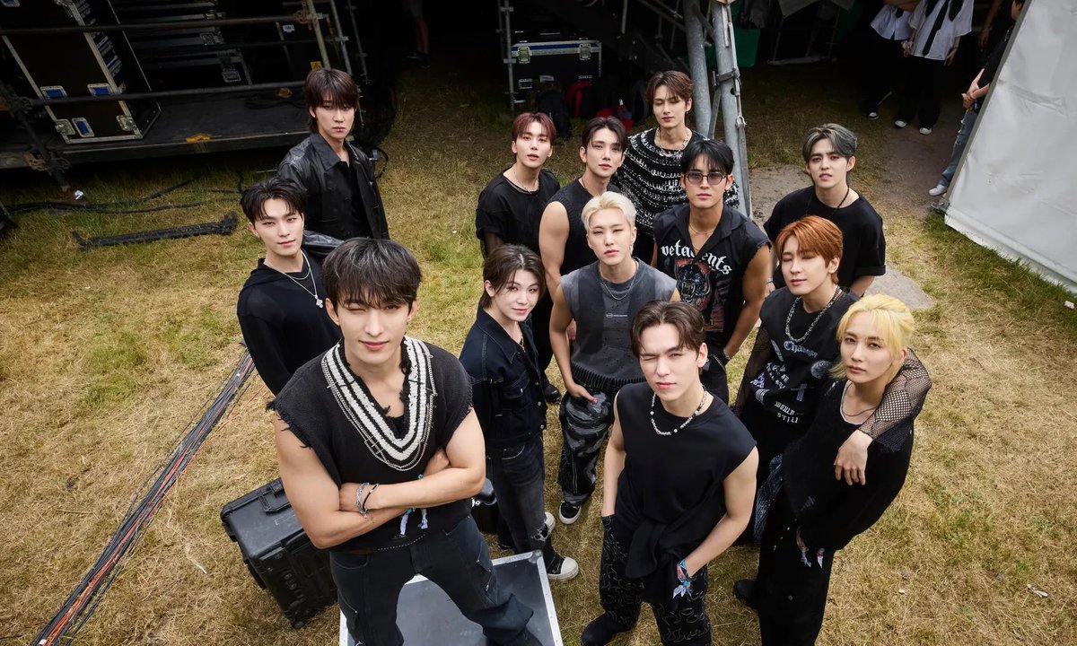 “seventeen right here making history at glastonbury.” ❤️‍🔥