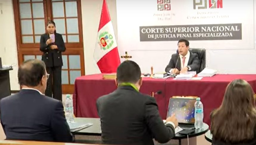 Una vez más, el sistema protege al poder.
A pesar de las pruebas y la gravedad de los hechos, Vizcarra no irá a prisión preventiva. ¿Cuántos más deben caer sin justicia mientras algunos siguen blindados?
#MartinVicarra #PeruPrimero #Impunidad