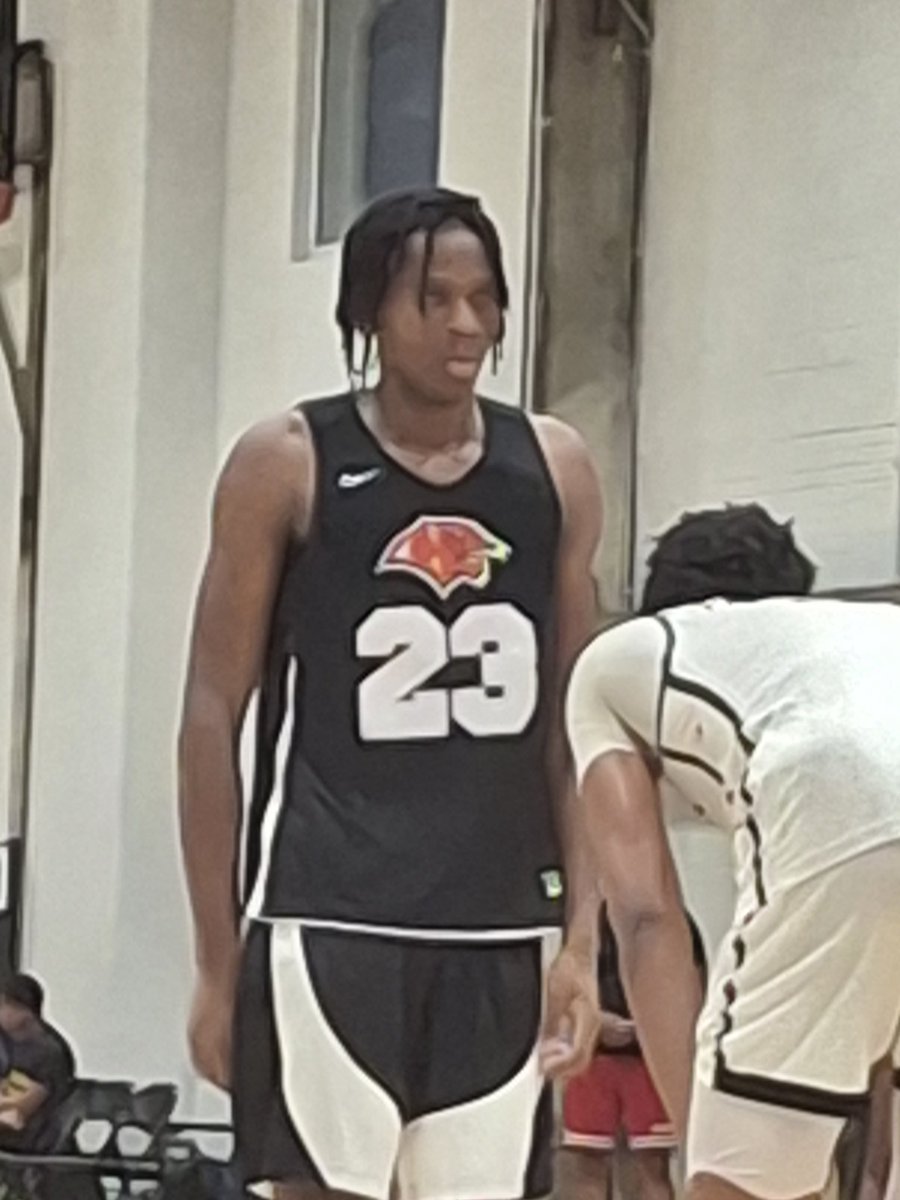 Friday Evening Eye-Catchers <a href="/PhillyHSLive/">Philly HS</a> from Imhotep Charter in their OT loss to Linden HS- 5'11" '26 Jordan Dill #4, 6'5" '26 Latief Lorenzano-White #5 and 6'5" '27 Malik Brown Jr #23.