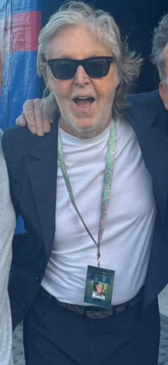 peterlanee's tweet photo. the concept of paul mccartney having to wear a lanyard so people know who he is… lol https://t.co/lciNXpDZKn
