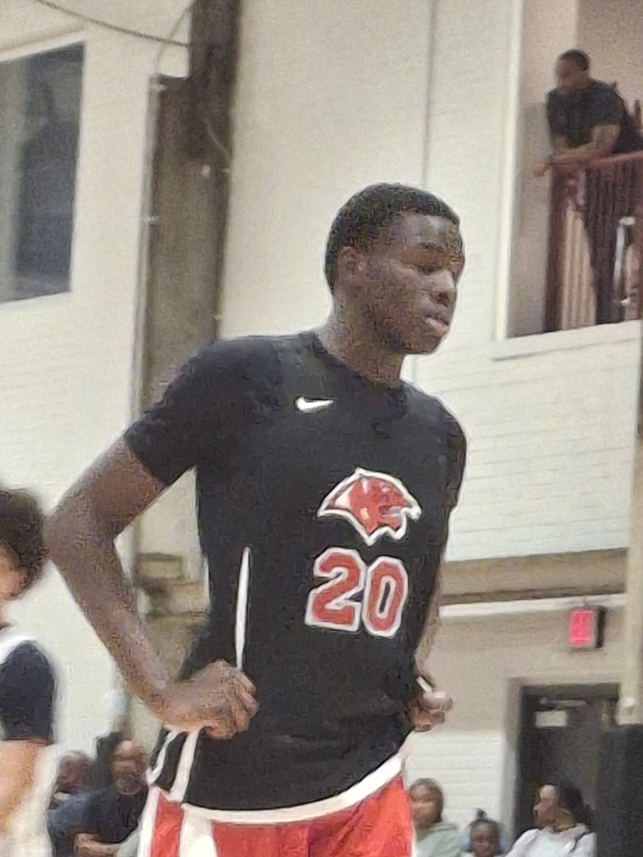 Friday evening Unsung guys <a href="/PhillyHSLive/">Philly HS</a> from Linden HS- 6'4" '27 Abraham Desrosiers #23 and from Imhotep Charter- 6'4" '28 Dauda Naire #20.