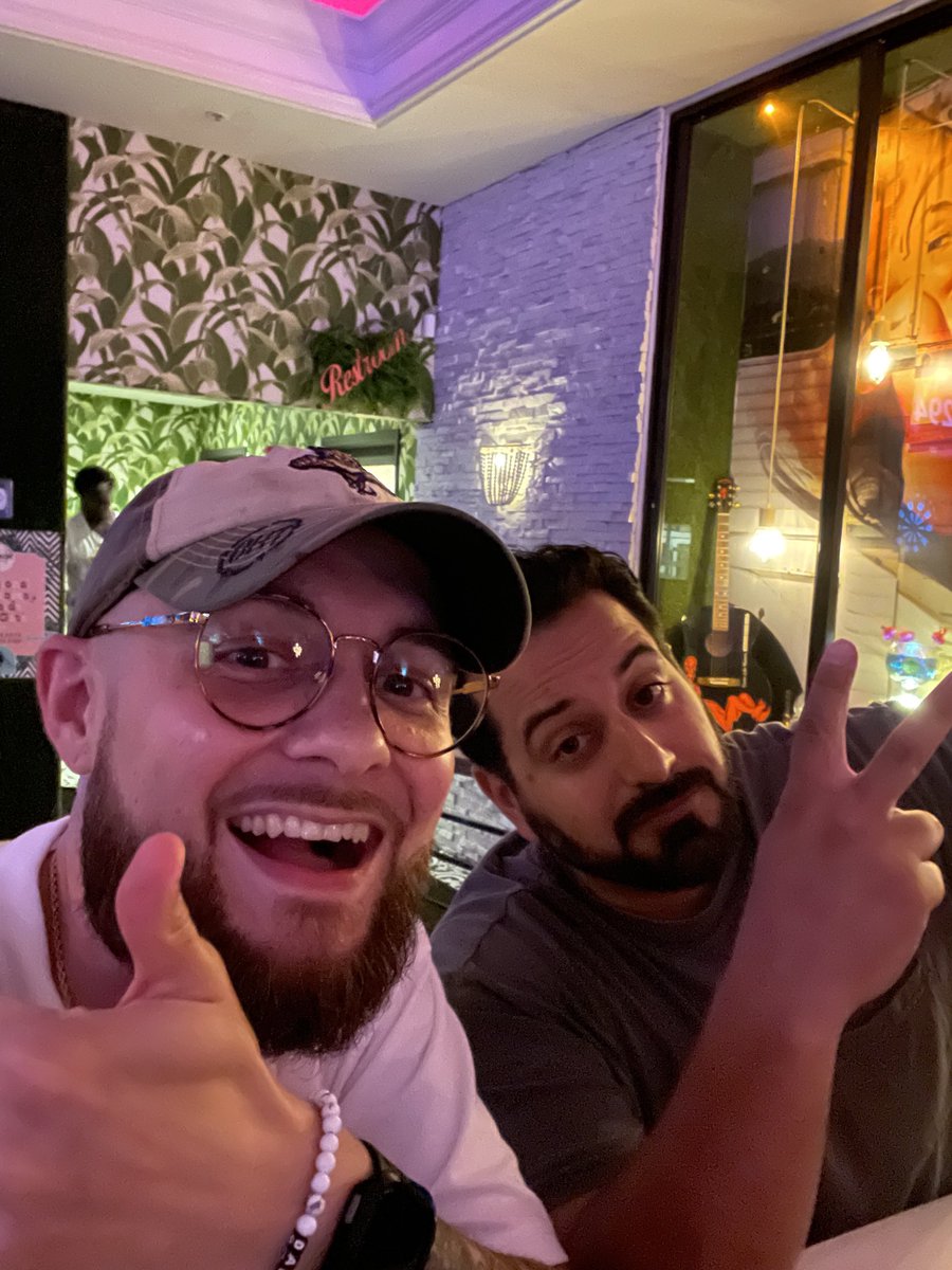 bomightknow's tweet image. Lord save me #barhopping