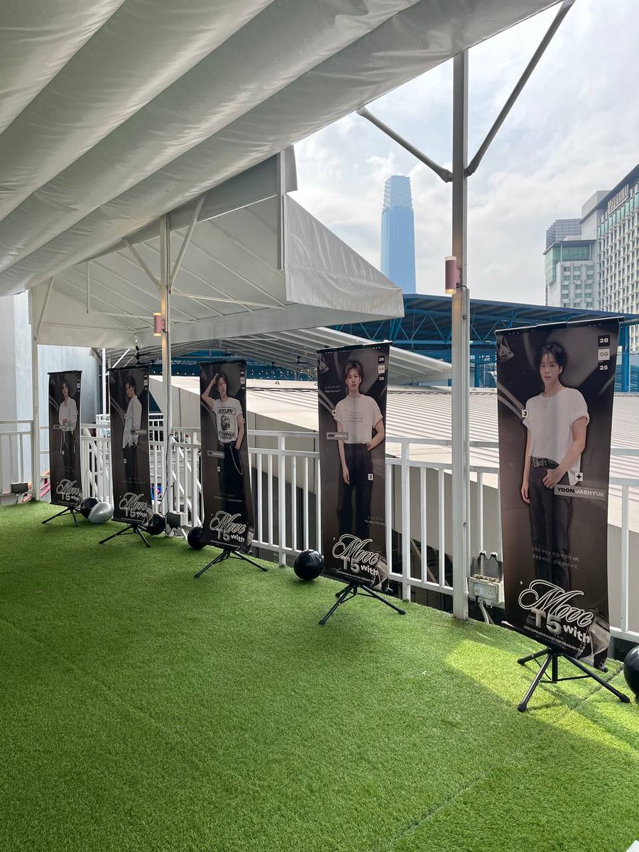 T5_trsrMY's tweet image. ⋆˚࿔ 𝐓𝟓 𝐀𝐍𝐍𝐈𝐕𝐄𝐑𝐒𝐀𝐑𝐘 𝐄𝐕𝐄𝐍𝐓 ⋆˚࿔
Happening right now!
You are invited to celebrate T5 2nd Anniversary with us.
Come celebrate the bond we share 💕

Don&apos;t forget to tag us and use the hashtag
#T5MoveToYourHeart

#T5 #JIHOON #JUNKYU #YOONJAEHYUK #DOYOUNG #SOJUNGHWAN