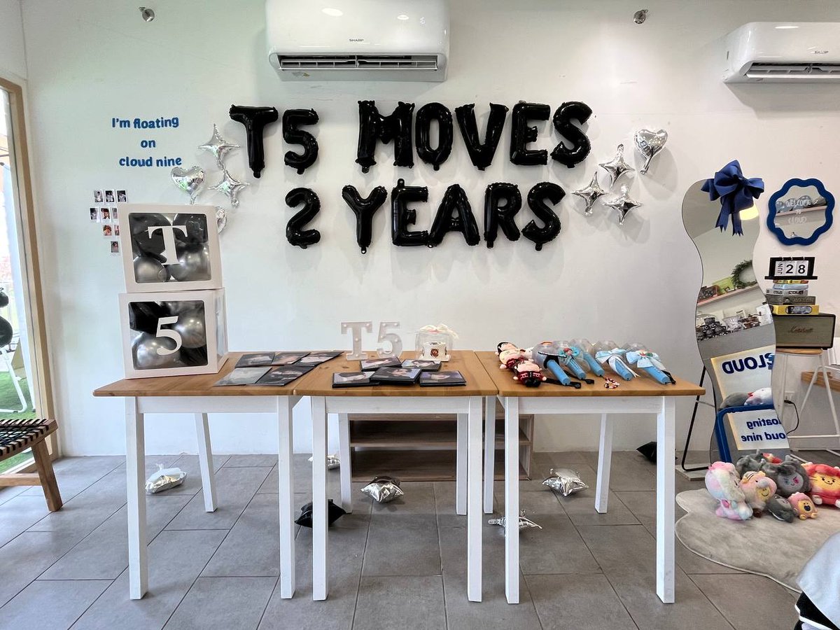 T5_trsrMY's tweet image. ⋆˚࿔ 𝐓𝟓 𝐀𝐍𝐍𝐈𝐕𝐄𝐑𝐒𝐀𝐑𝐘 𝐄𝐕𝐄𝐍𝐓 ⋆˚࿔
Happening right now!
You are invited to celebrate T5 2nd Anniversary with us.
Come celebrate the bond we share 💕

Don&apos;t forget to tag us and use the hashtag
#T5MoveToYourHeart

#T5 #JIHOON #JUNKYU #YOONJAEHYUK #DOYOUNG #SOJUNGHWAN