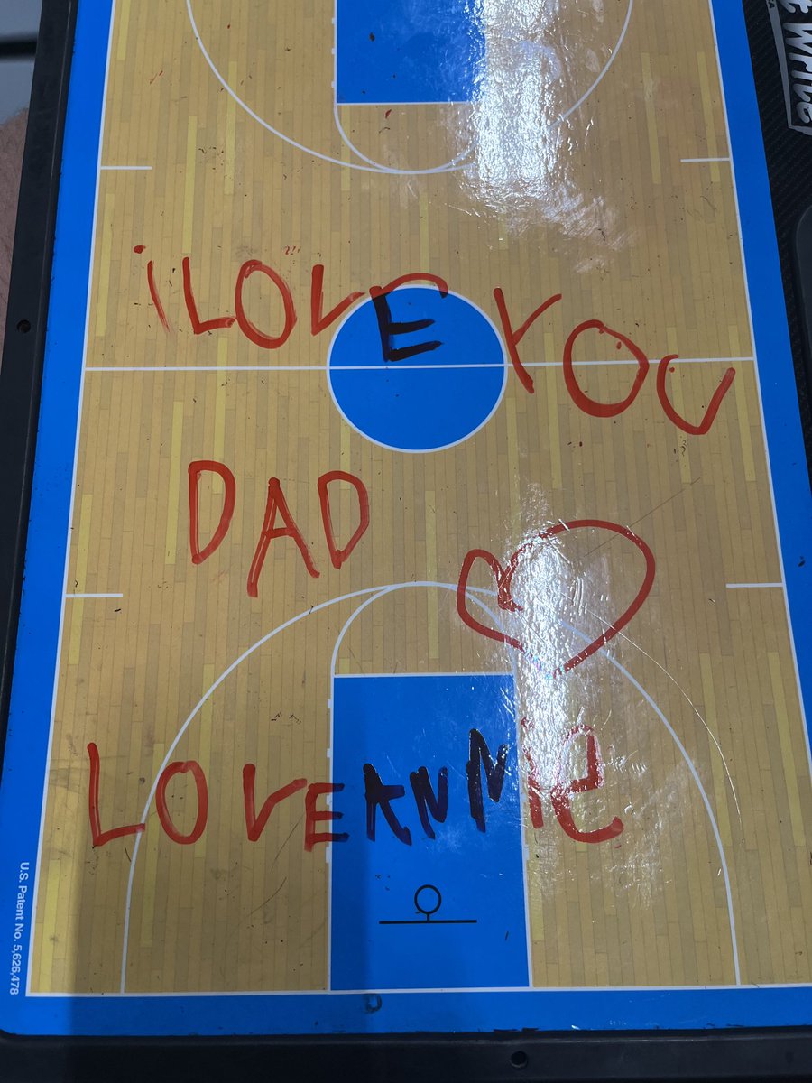 LHSEagleHoops's tweet image. When you bring your girls to sit with you on the bench during the summer league game: