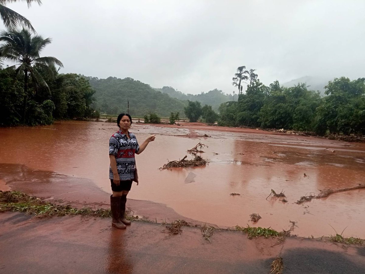 อ.บ่อเกลือ จ.น่าน  เจอฝนตกหนักอย่างต่อเนื่อง ทำแม่น้ำมางล้นตลิ่ง ไหลเข้าท่วมบ้านเรือนประชาชน
.
อ่านข่าว chiangmainews.co.th/news/3695936/

#เชียงใหม่นิวส์ #chiangmainews