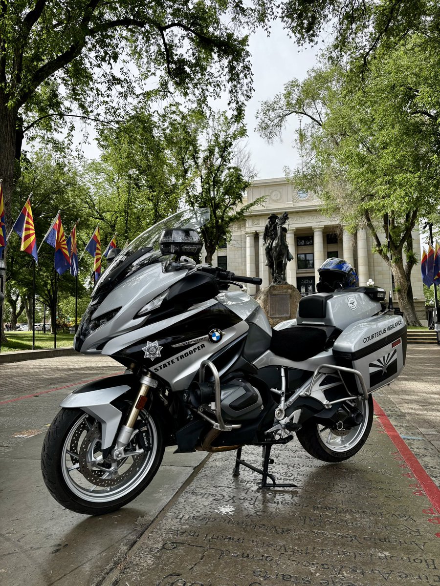 AZ_FOP_32's tweet image. One of our motor troopers was hit in an intersection by an impaired driver this evening. That driver has been placed under arrest. He’s recovering in the hospital and is expected to be okay. Prayers up 🙏🙏
#AZTroopers #FOP #FOPStrong