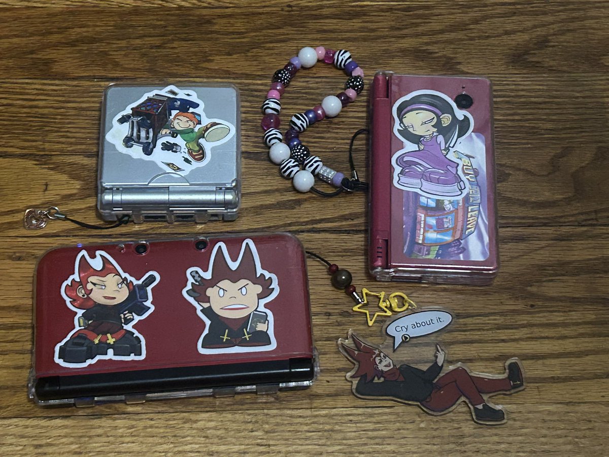Hatts0ff's tweet image. Literally all of the Pico wall, plus my Pico’s School themed handhelds!! I have more ps stuff, but I can only fit so much here lol
(I had to get up on my half lifted vest to take a full photo. Help lol)
#picosschool #newgrounds