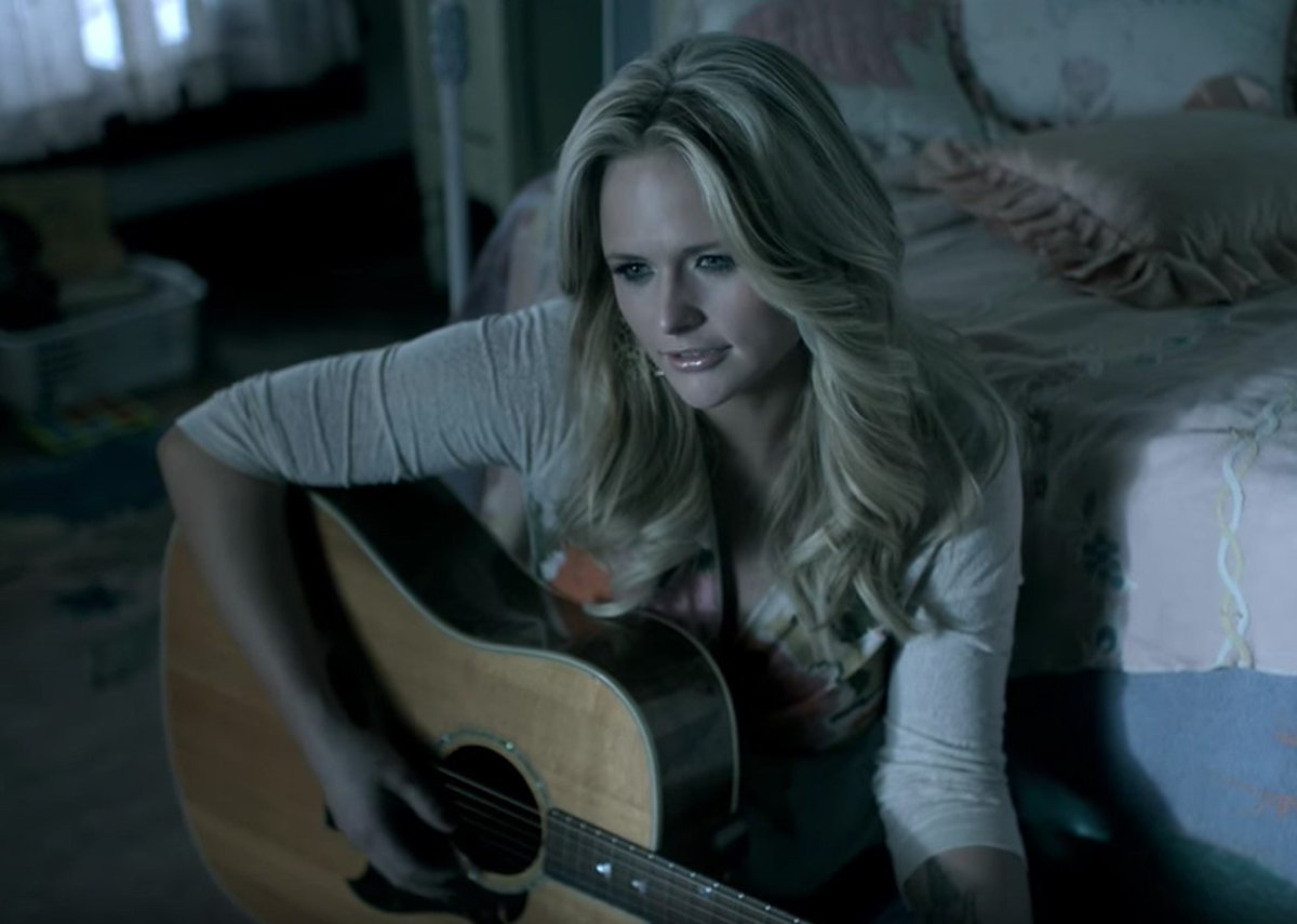 ACMC_Country's tweet photo. On this day in 2010, @mirandalambert was #1 on the US country chart with "The House That Built Me." It's since been certified 
4× Platinum, selling over 2.2 million units.

It also won a Grammy Award for Best Female Country Vocal Performance. https://t.co/KGWN3eFJFR