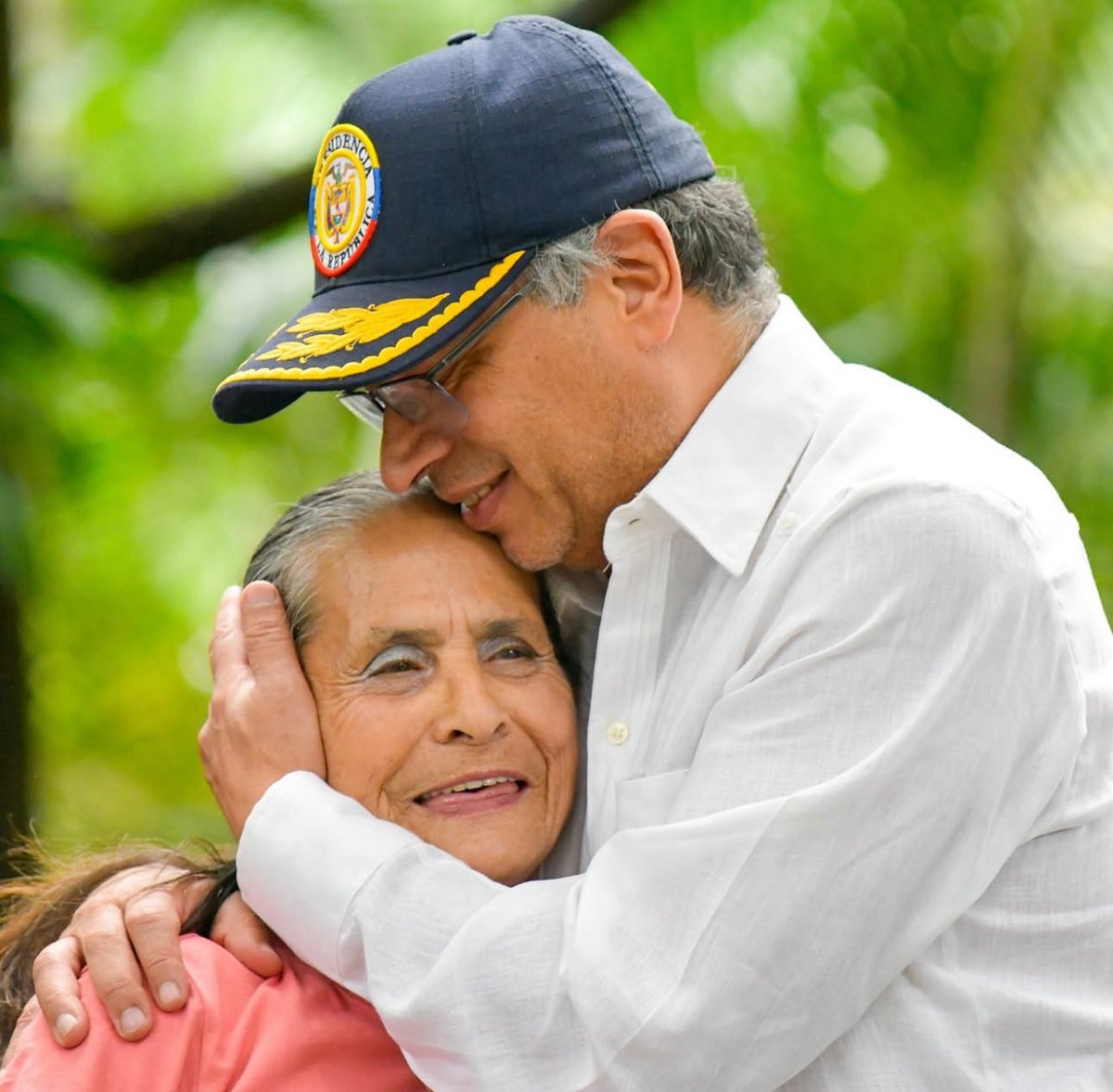 Alejo Toro (@alejotoroant) on Twitter photo Hoy quedó anunciada la discusión del proyecto de ley de reforma pensional, para que mañana, y en el tiempo que estime el presidente de la <a href="/CamaraColombia/">Cámara de Representantes de Colombia</a> <a href="/JaimeRaulSt/">Jaime Raúl Salamanca Torres</a>, se subsane un vicio de forma y la Corte Constitucional pueda resolver de fondo.
Todo esto tiene un objetivo Hoy quedó anunciada la discusión del proyecto de ley de reforma pensional, para que mañana, y en el tiempo que estime el presidente de la <a href="/CamaraColombia/">Cámara de Representantes de Colombia</a> <a href="/JaimeRaulSt/">Jaime Raúl Salamanca Torres</a>, se subsane un vicio de forma y la Corte Constitucional pueda resolver de fondo.
Todo esto tiene un objetivo