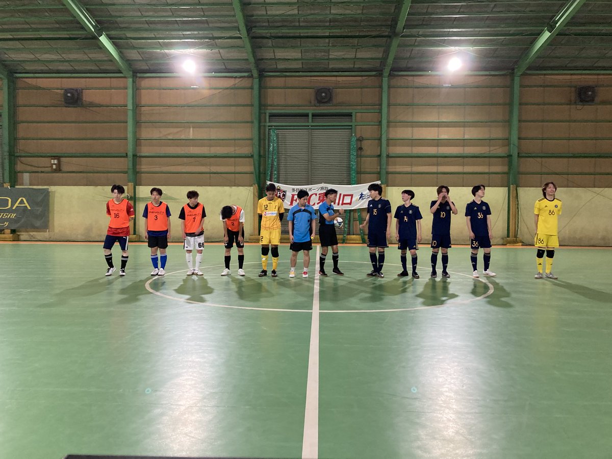 CFLsince2001's tweet photo. 【FFCカレッジフットサルリーグ2025】
第10日6月28日FFC東川口(@ffckawaguchi)

第3試合

2部A
さんぱち先生セカンド(東京 橙) 0-3(0-1) RCC(立教 紺)

【得点】
RCC no10 長谷川、no47 芳野、no14 領家 https://t.co/w5nF5njBua