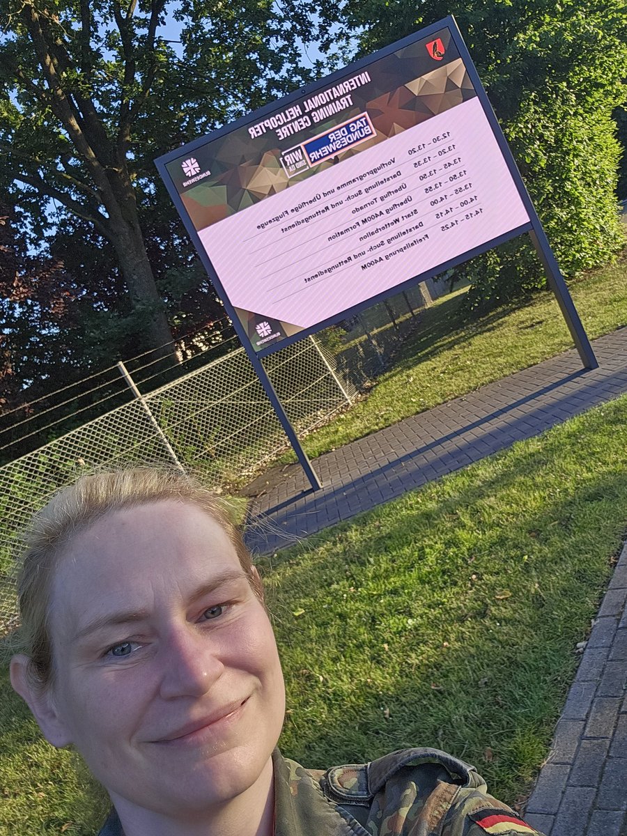 hel1pad's tweet image. Angekommen beim #TdBw25 in Bückeburg.