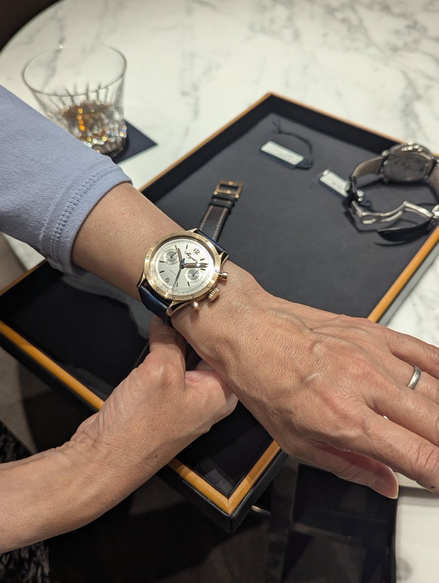 quackers0107's tweet image. 奥様パイロットウオッチに目覚めるの巻✨
 #breguet  #typexx