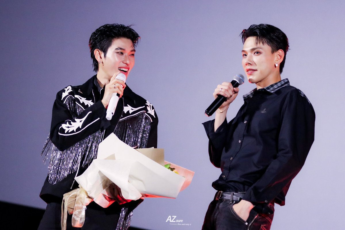 20250626

“ดอกทานตะวันเหมือนเดิม” 🌻✨

ALL FAKE SHORT FILM
#OFFROADแสร้ง_PREMIERENIGHT
#ต้าห์อู๋ออฟโรด #DaouOffroad 
#AZOUREpix