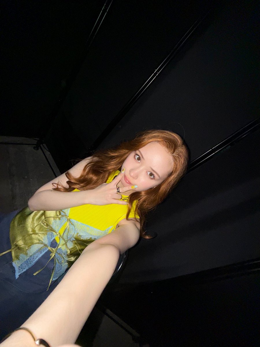 hata_mei0410's tweet image. ひまわりのオフショットをパシャリ📸🌻

#クレヨンしんちゃん実写化ショートムービー
#やかんの麦茶 #やかんの家族だゾ
#クレヨンしんちゃん  #畑芽育 #かわいい